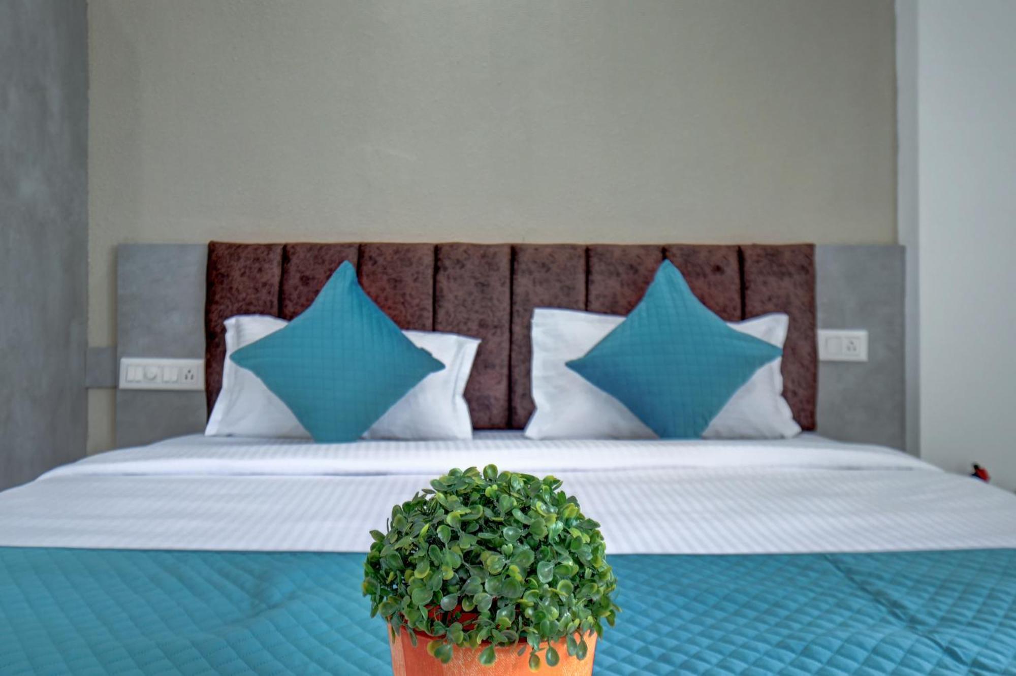 Hotel Cloud 9 Luxury Stay Maisur Dış mekan fotoğraf